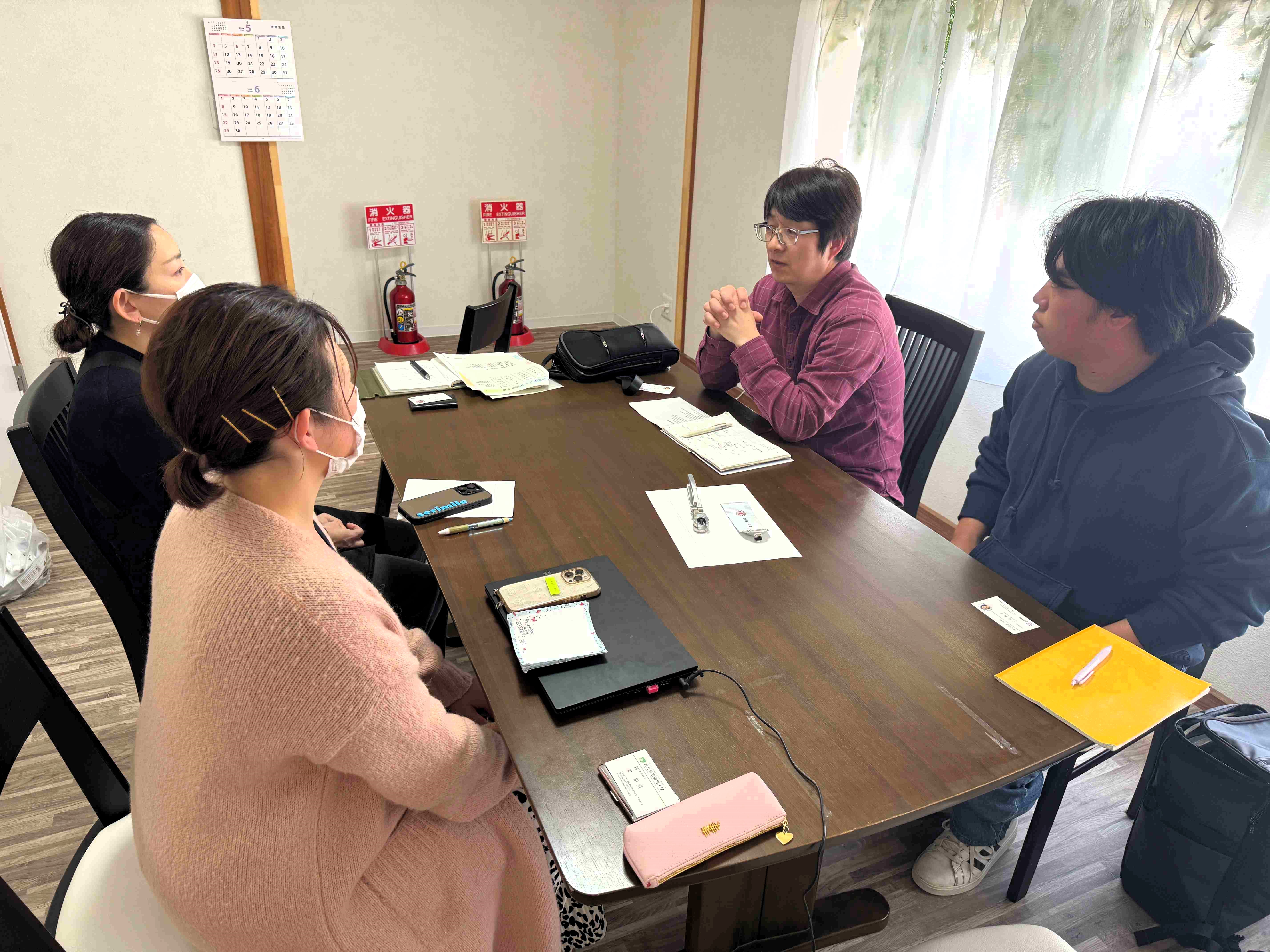 意見交換の様子（左：美染、右：金ゼミ）