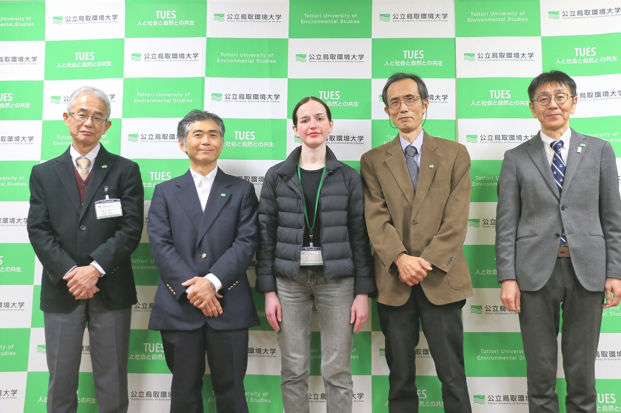 メドベージェワさんを囲んで