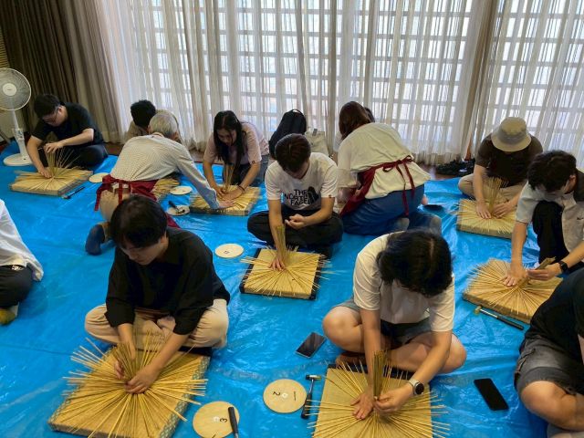 用瀬流しびな制作